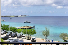 Bonaire Beach Apartment 15 with communal pool and dive facilities